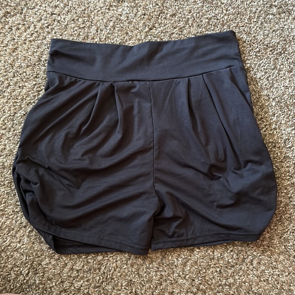 Women’s athletic shorts - Picture 4 of 5